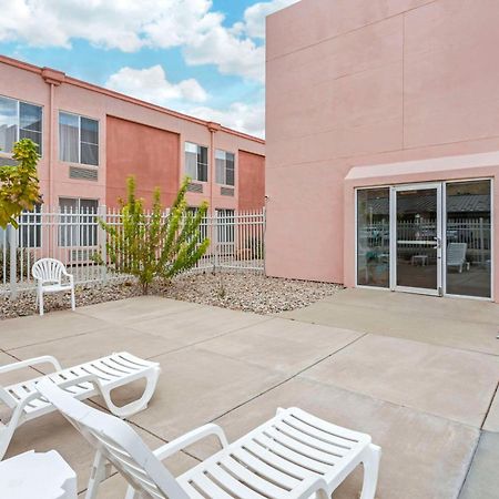 Quality Suites Moab Near Arches National Park Экстерьер фото