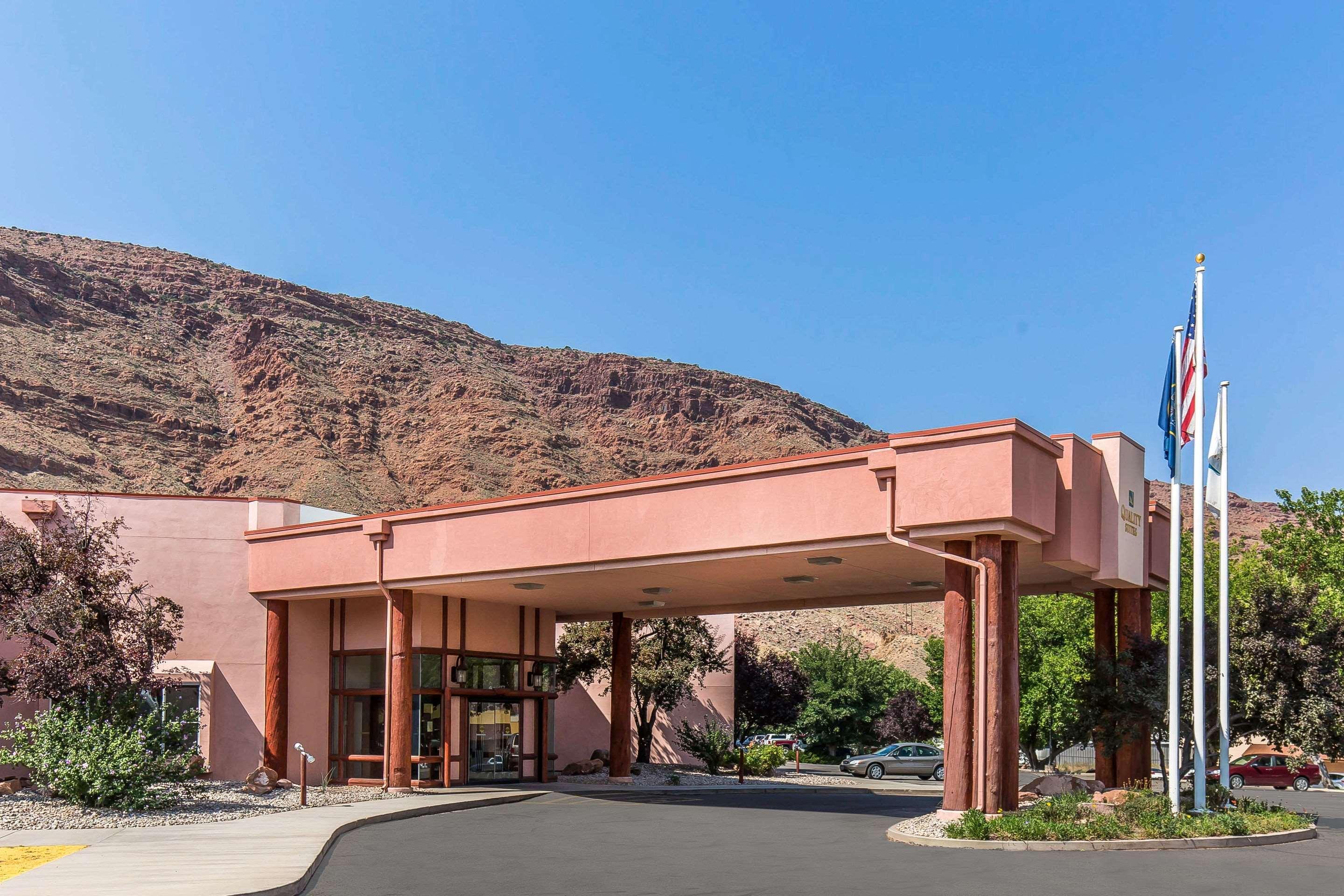 Quality Suites Moab Near Arches National Park Экстерьер фото
