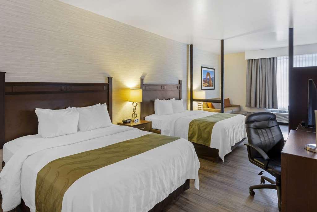 Quality Suites Moab Near Arches National Park Номер фото