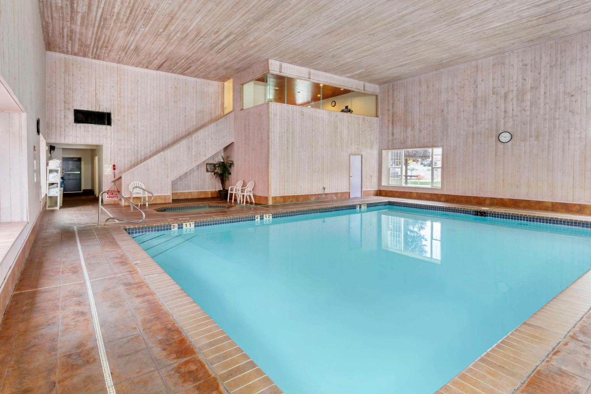 Quality Suites Moab Near Arches National Park Экстерьер фото